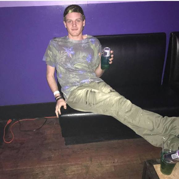 Meet your Posher, Aaron - Picture 1 of 1